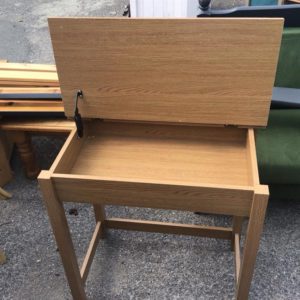 Desk Small – . / Small / Composite / Beige
