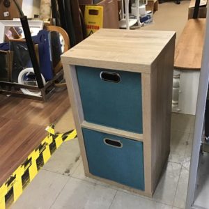 Storage Trunk/Box/Ottoman – . / . / Composite / .