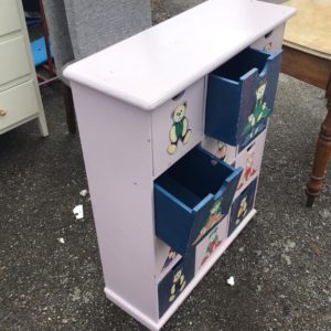 Childs Storage unit  – . / . / Wood / .