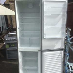 Fridge/Freezer – over 5 ft (2.A) – ZRB38424XA – Zanussi / . / . / .