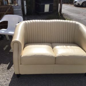Sofa 2 Seater – . / . / Leather / Cream