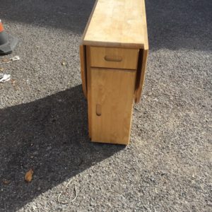 Kitchen Table Medium – Drop Leaf plus 4 Chairs