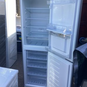 Fridge/Freezer – over 5 ft (3.A1) – CRFG1582DS – Beko / . / . / .