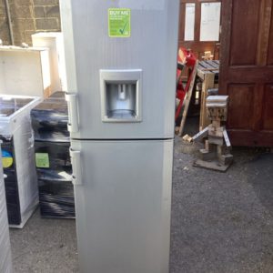 Fridge/Freezer – over 5 ft (2.A) – CXFD5104S – Beko / . / . / .