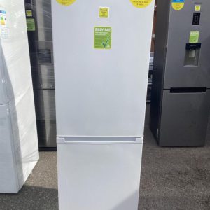 Fridge/Freezer – over 5 ft (3.A1) – CCFM3582W – Beko / . / . / .