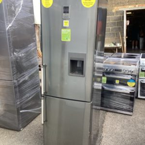 Fridge/Freezer – over 5 ft (3.A1) – RL41WGIH – Samsung / . / . / .